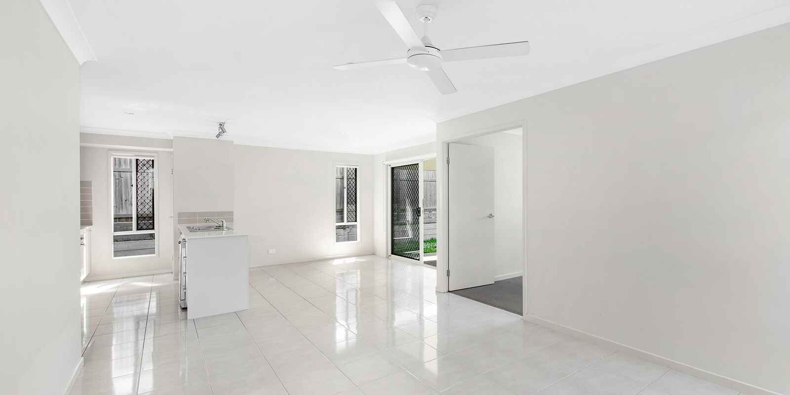 24 Elphinstone Street Doolandella 24 Elphinstone Street Doolandella