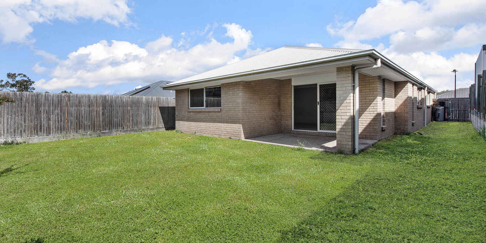 24 Elphinstone Street Doolandella 24 Elphinstone Street Doolandella