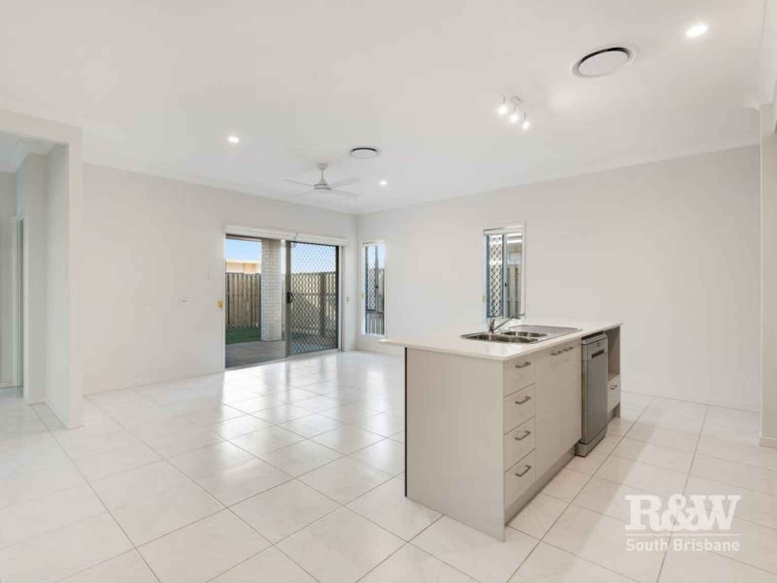 19 Pipet Crescent Pallara