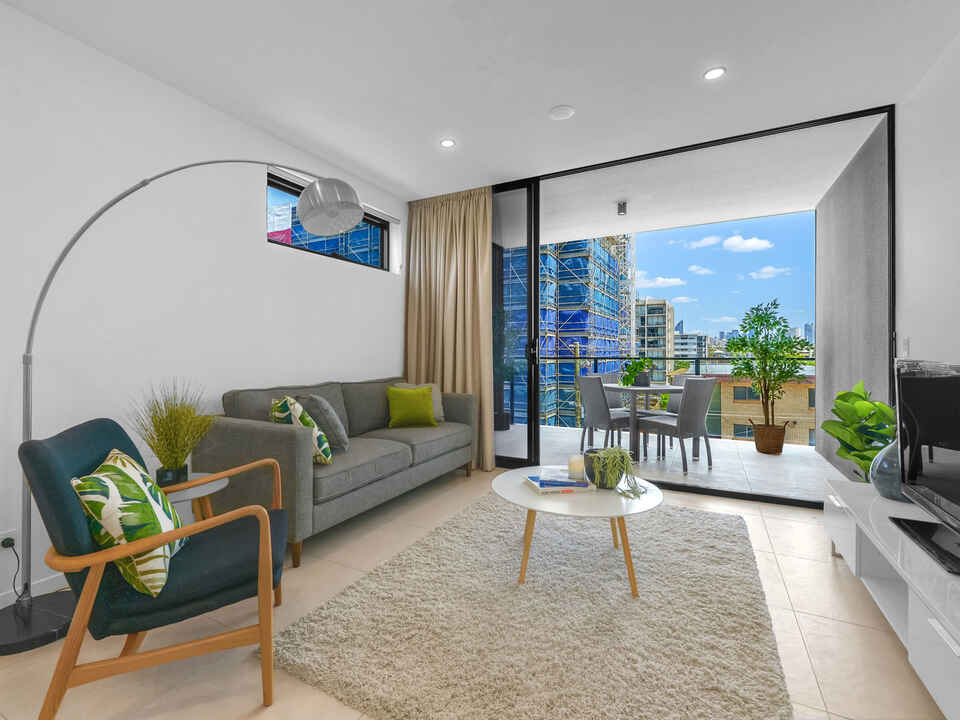 704/8 Zillah Street Stones Corner