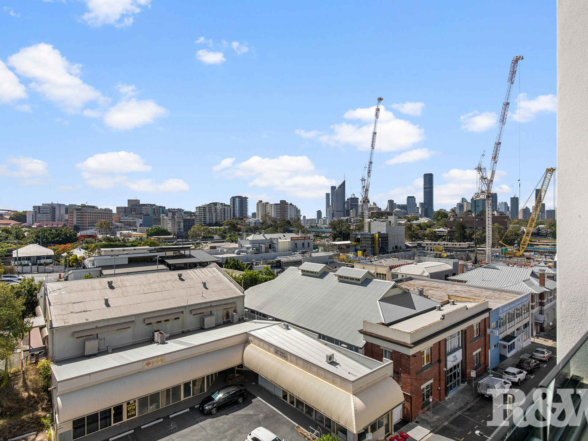 1608/4 Hubert Street Woolloongabba