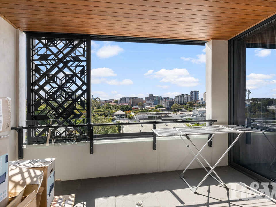 1608/4 Hubert Street Woolloongabba