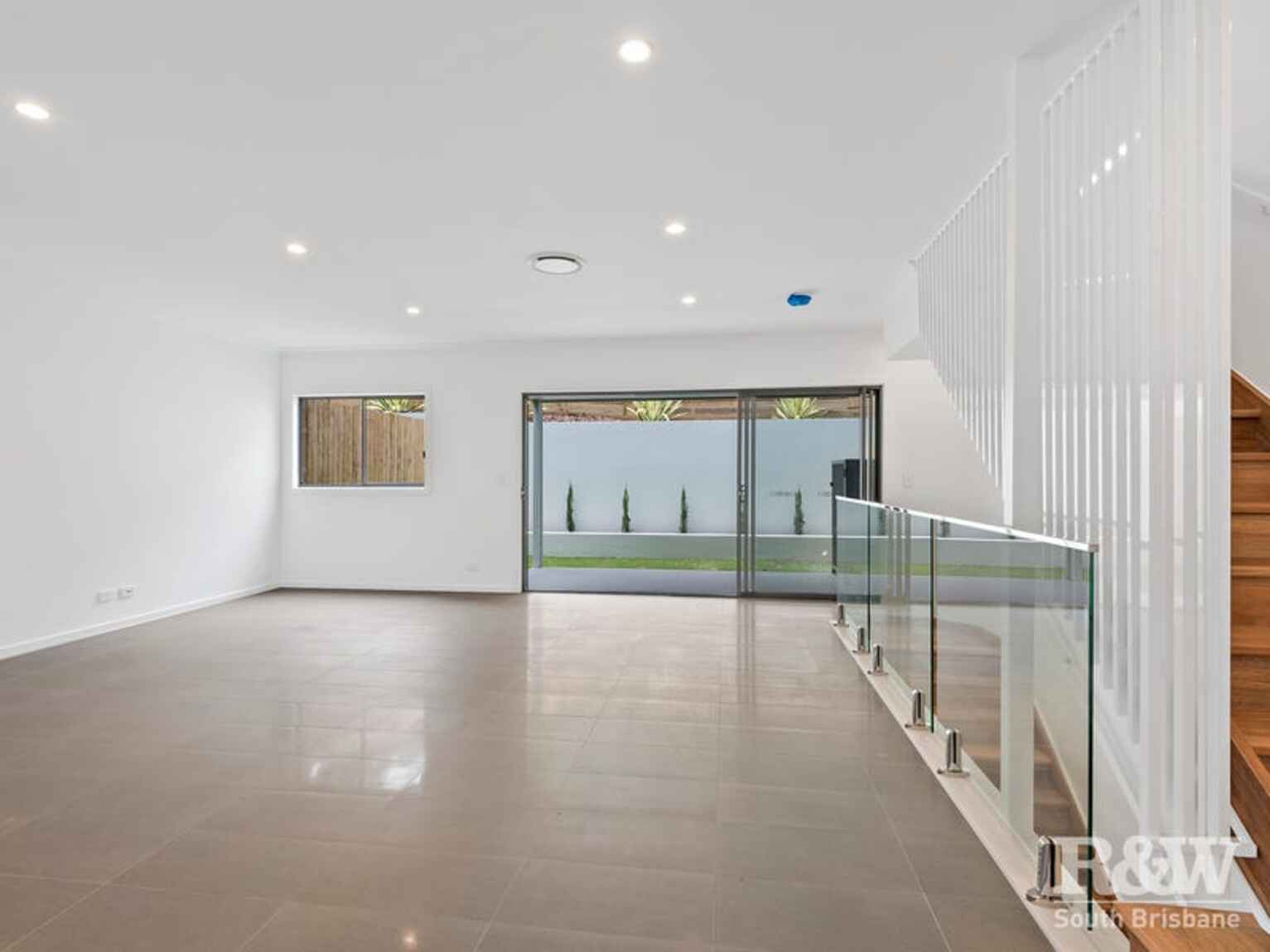 9/50 Norman Avenue Norman Park 9/50 Norman Avenue Norman Park