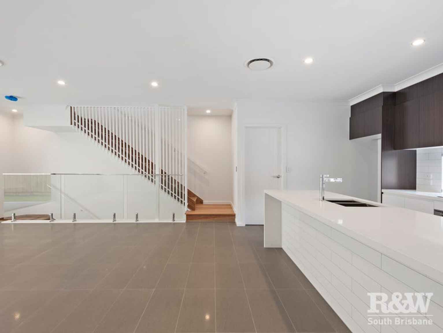 9/50 Norman Avenue Norman Park 9/50 Norman Avenue Norman Park