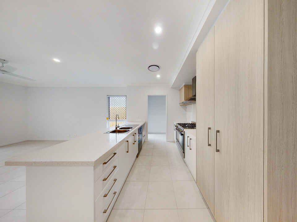 7 Viewpoint Street Pallara