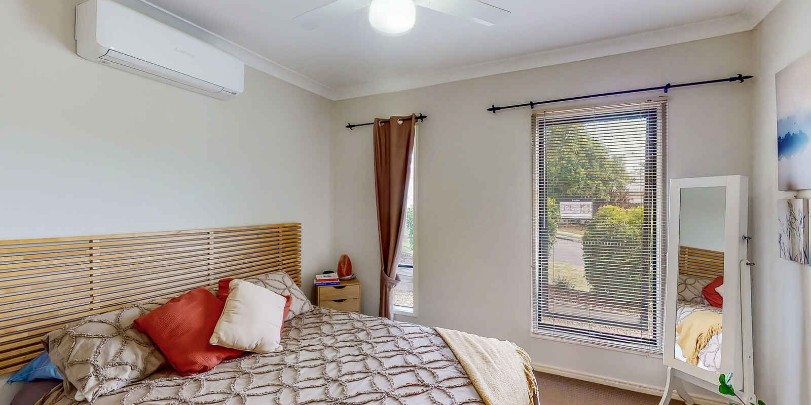 15 Mirage Avenue Springfield Lakes