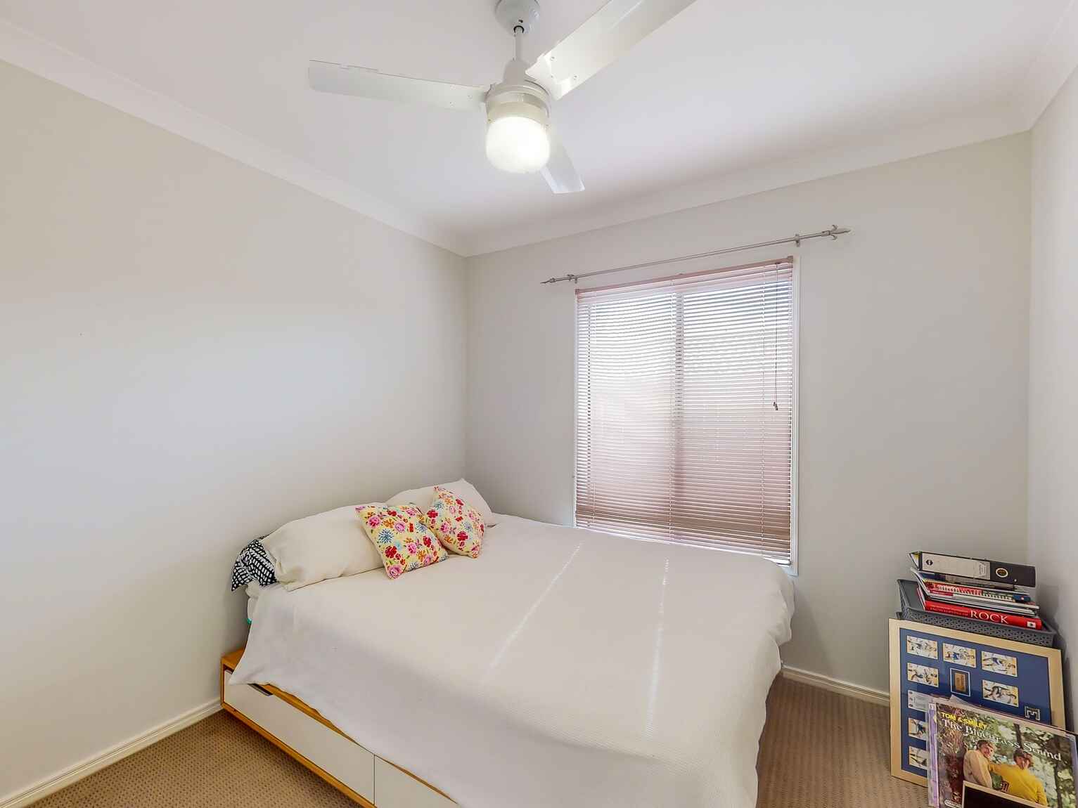 15 Mirage Avenue Springfield Lakes