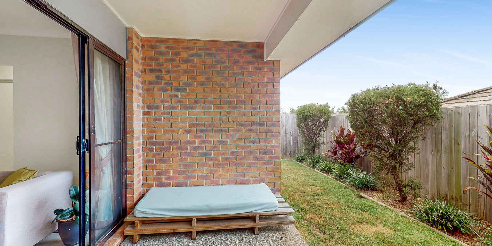 15 Mirage Avenue Springfield Lakes