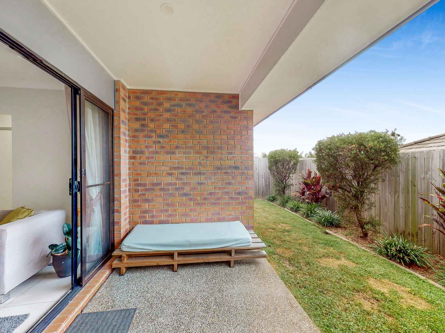 15 Mirage Avenue Springfield Lakes