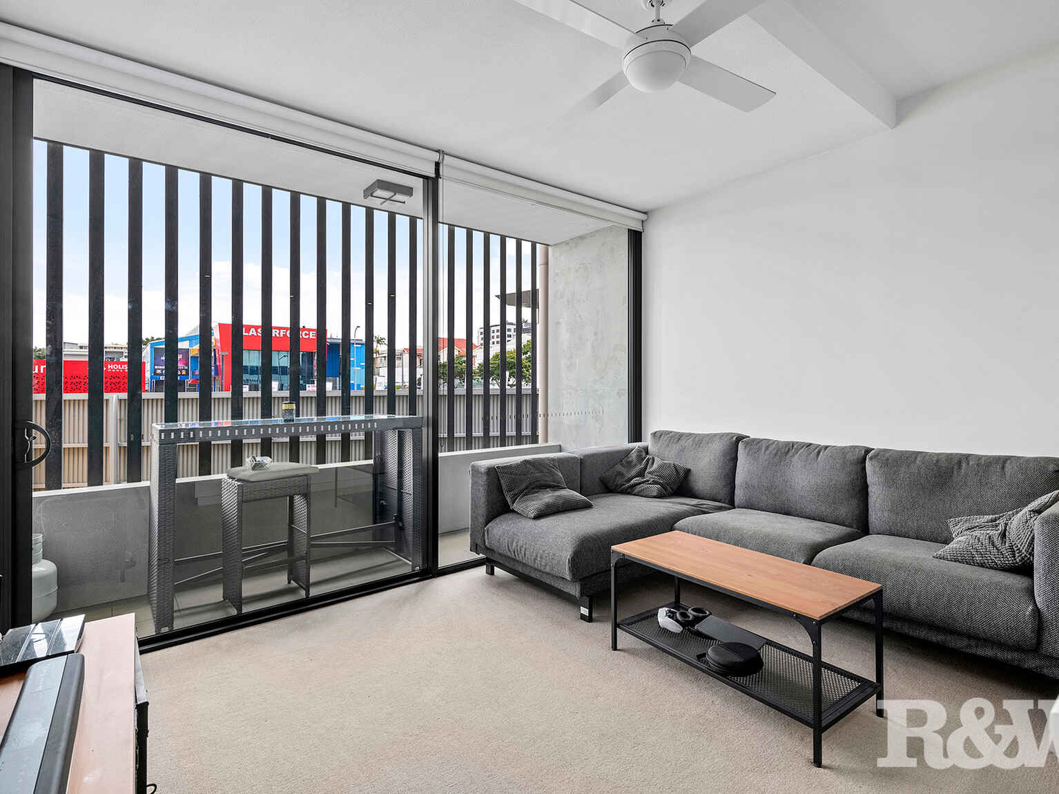 406/77 Jurgens Street Woolloongabba