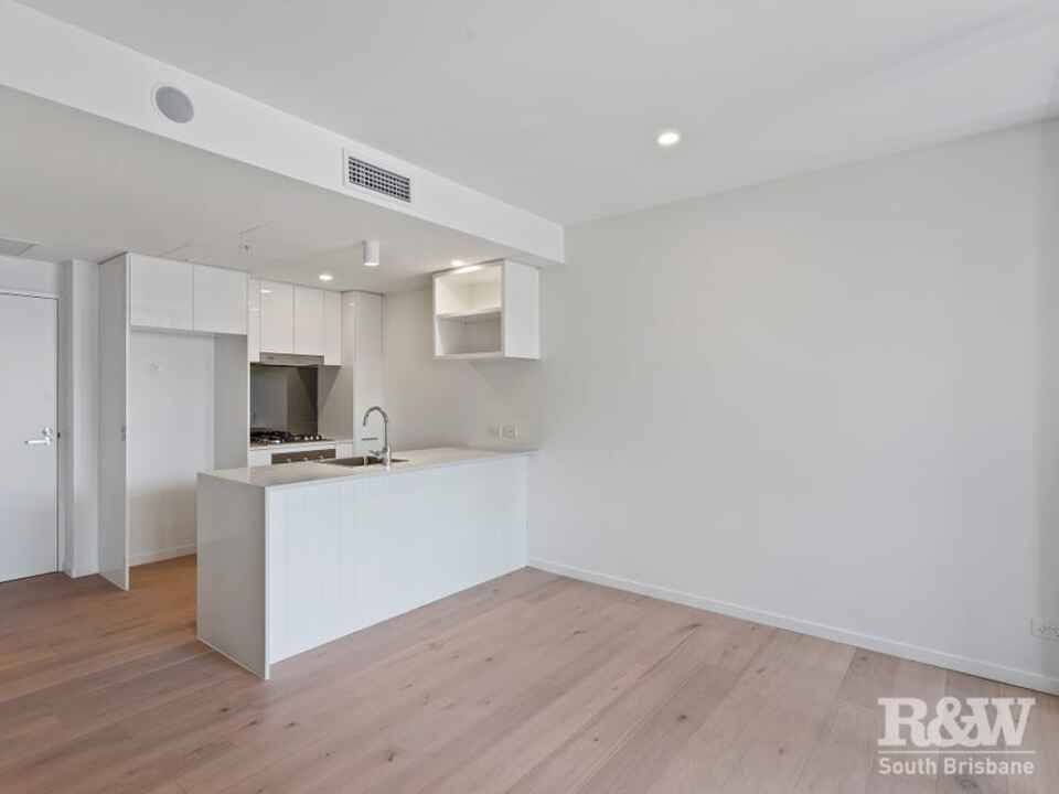 21102/22-28 Merivale Street South Brisbane