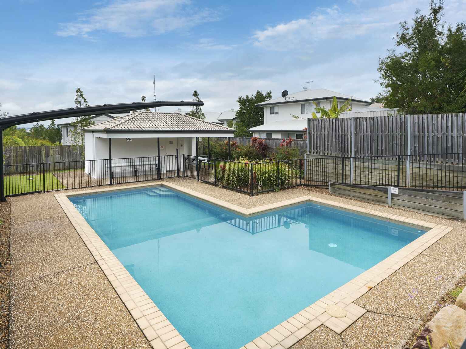 Townhouse For Sale Richlands