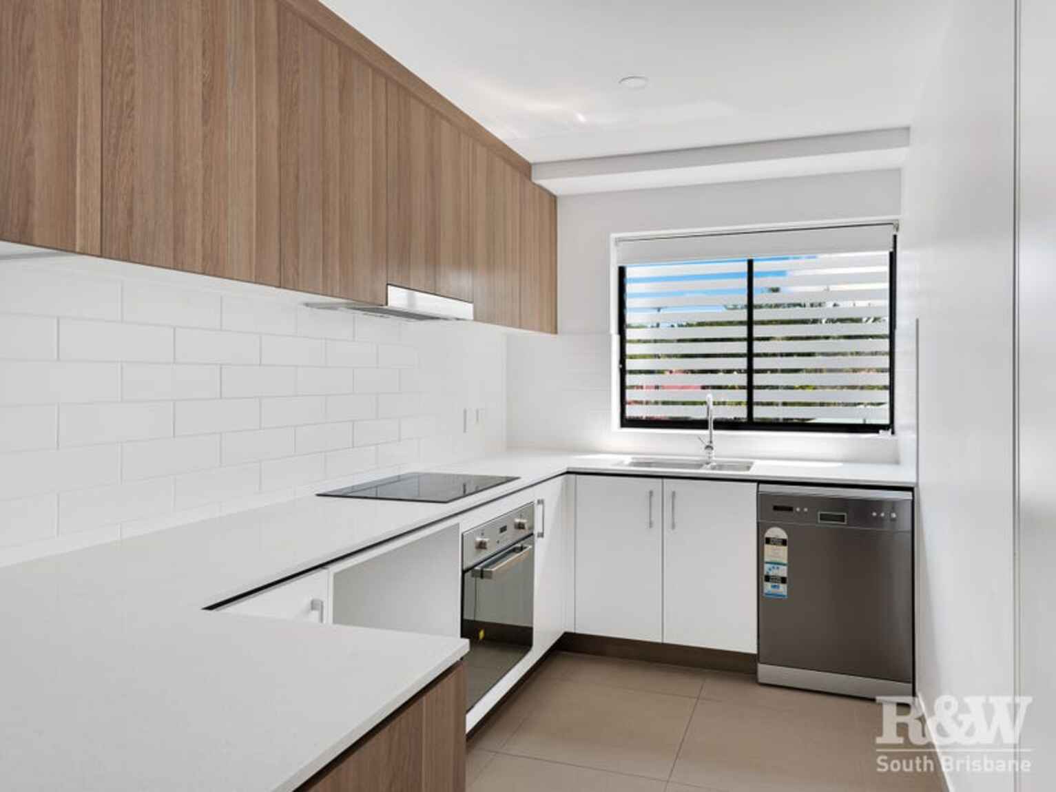 2/49 Northcliffe Street Murarrie