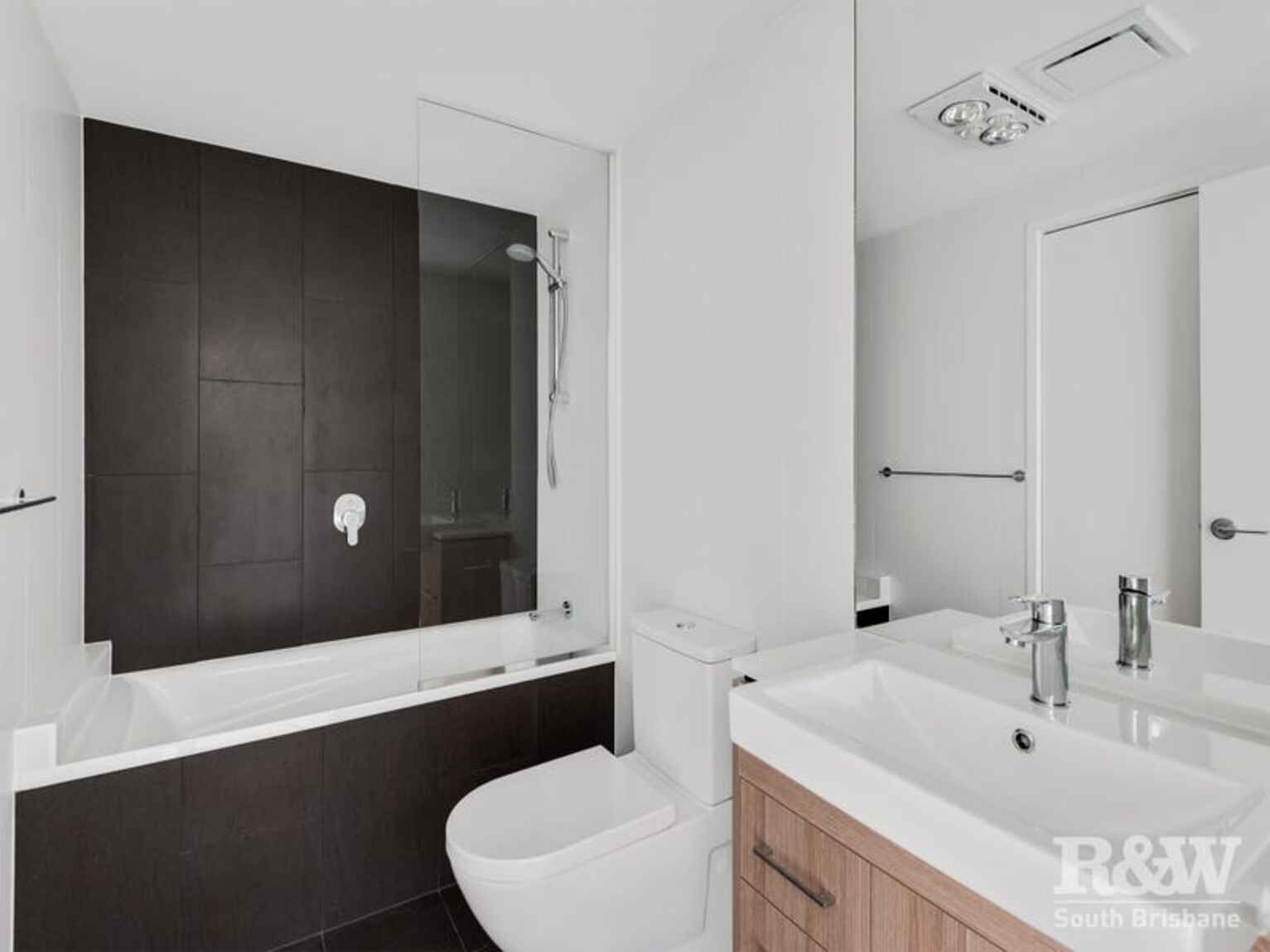 2/49 Northcliffe Street Murarrie