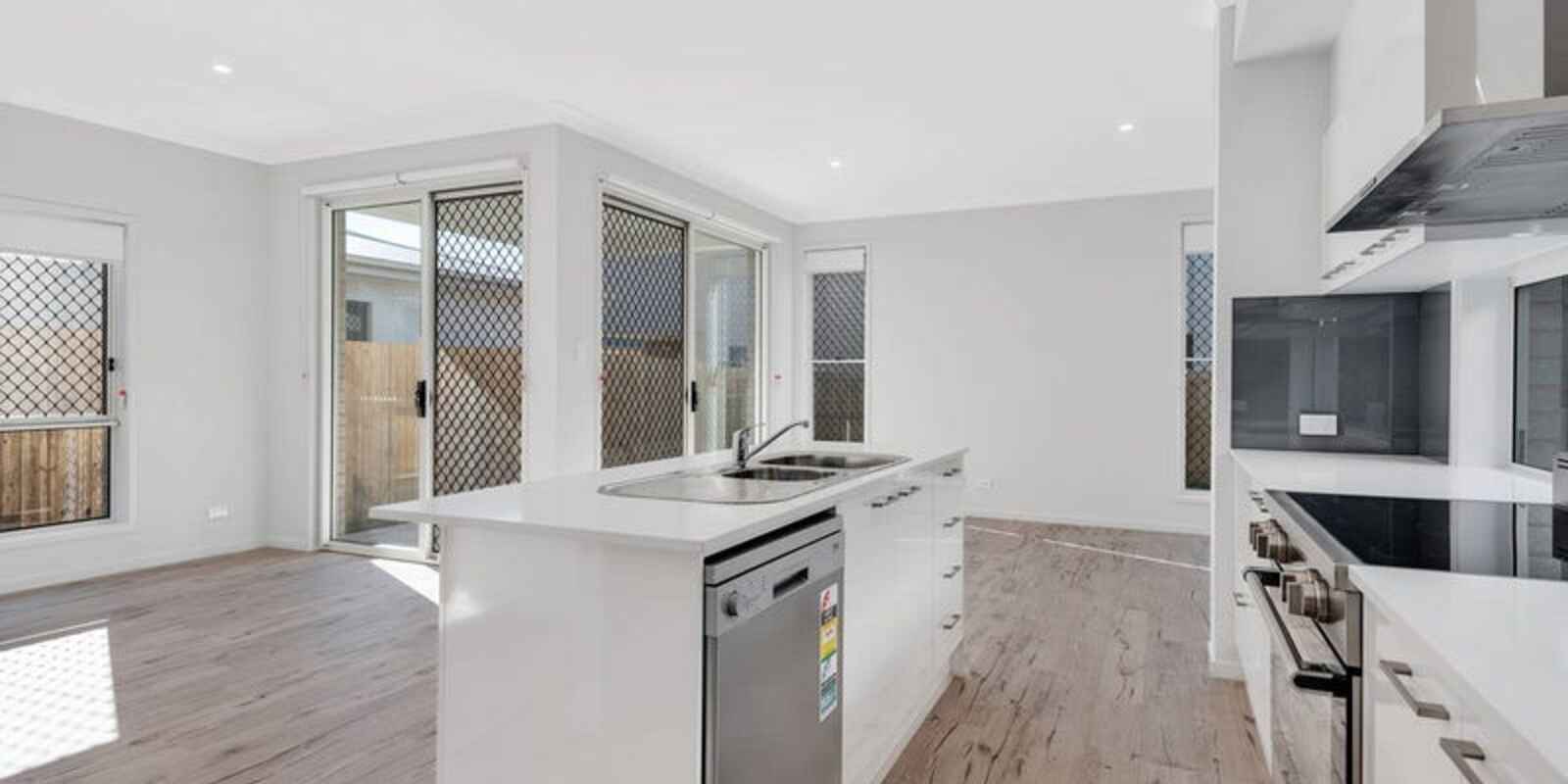 26 Solo Street Newport 26 Solo Street Newport