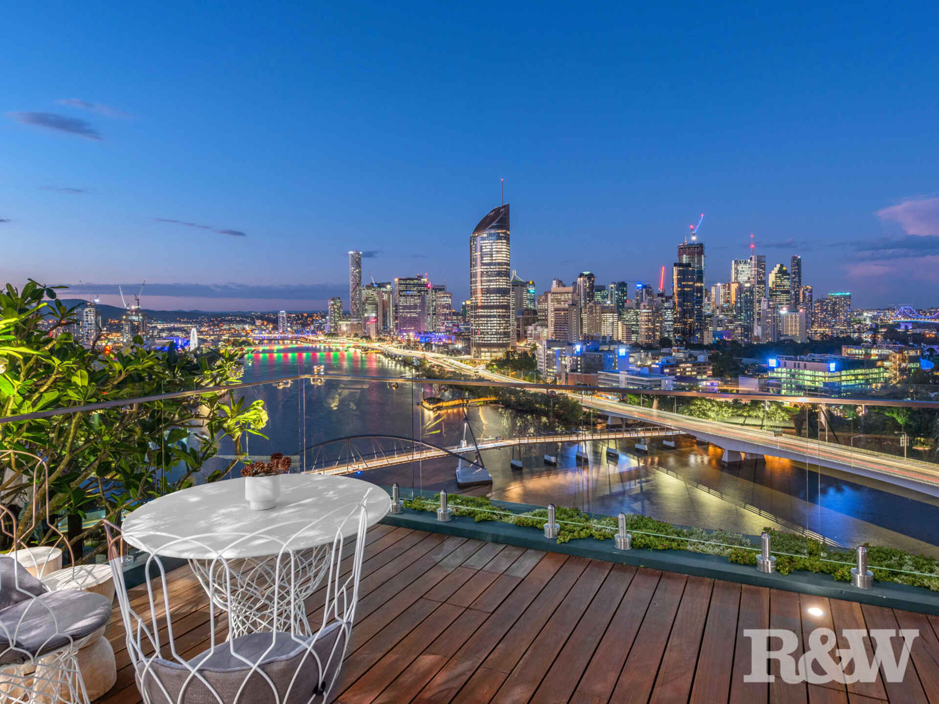808/9 Christie Street South Brisbane