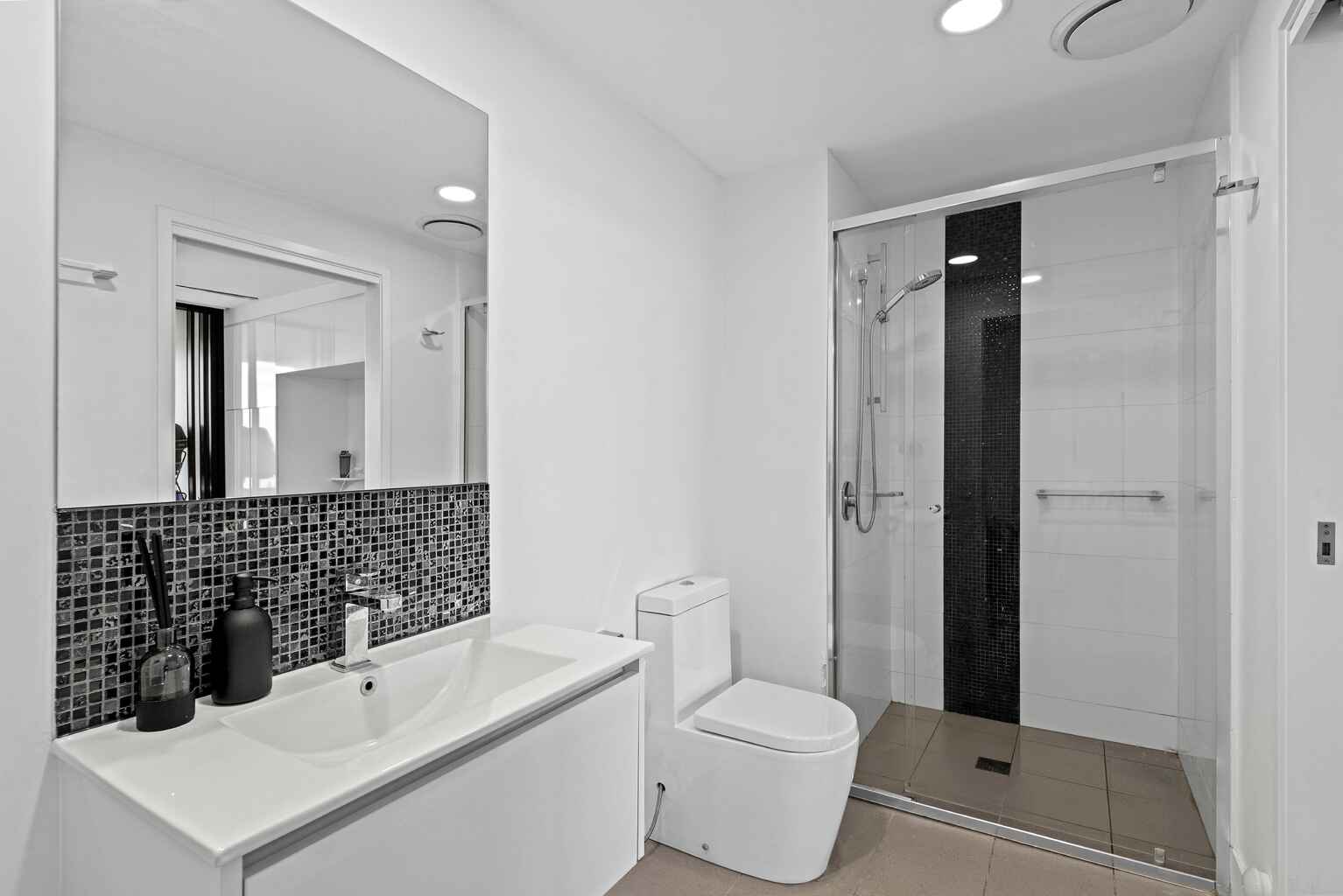 508/21 Nile Street Woolloongabba