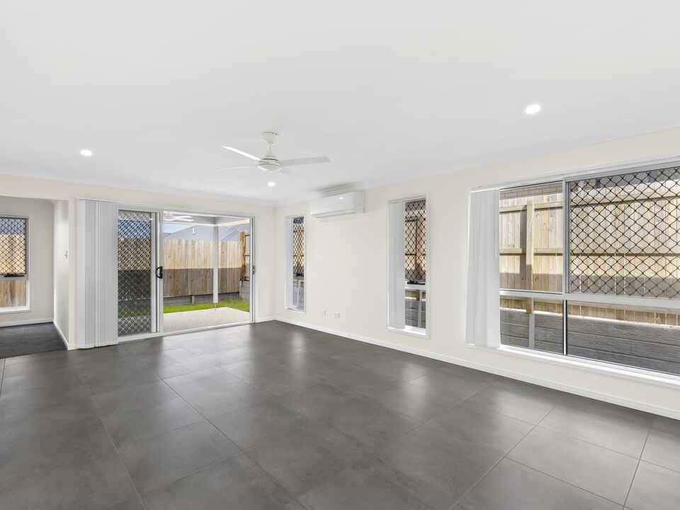 8 Liam Street Ripley