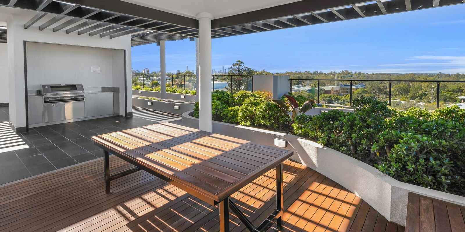 306/131 Clarence Road Indooroopilly