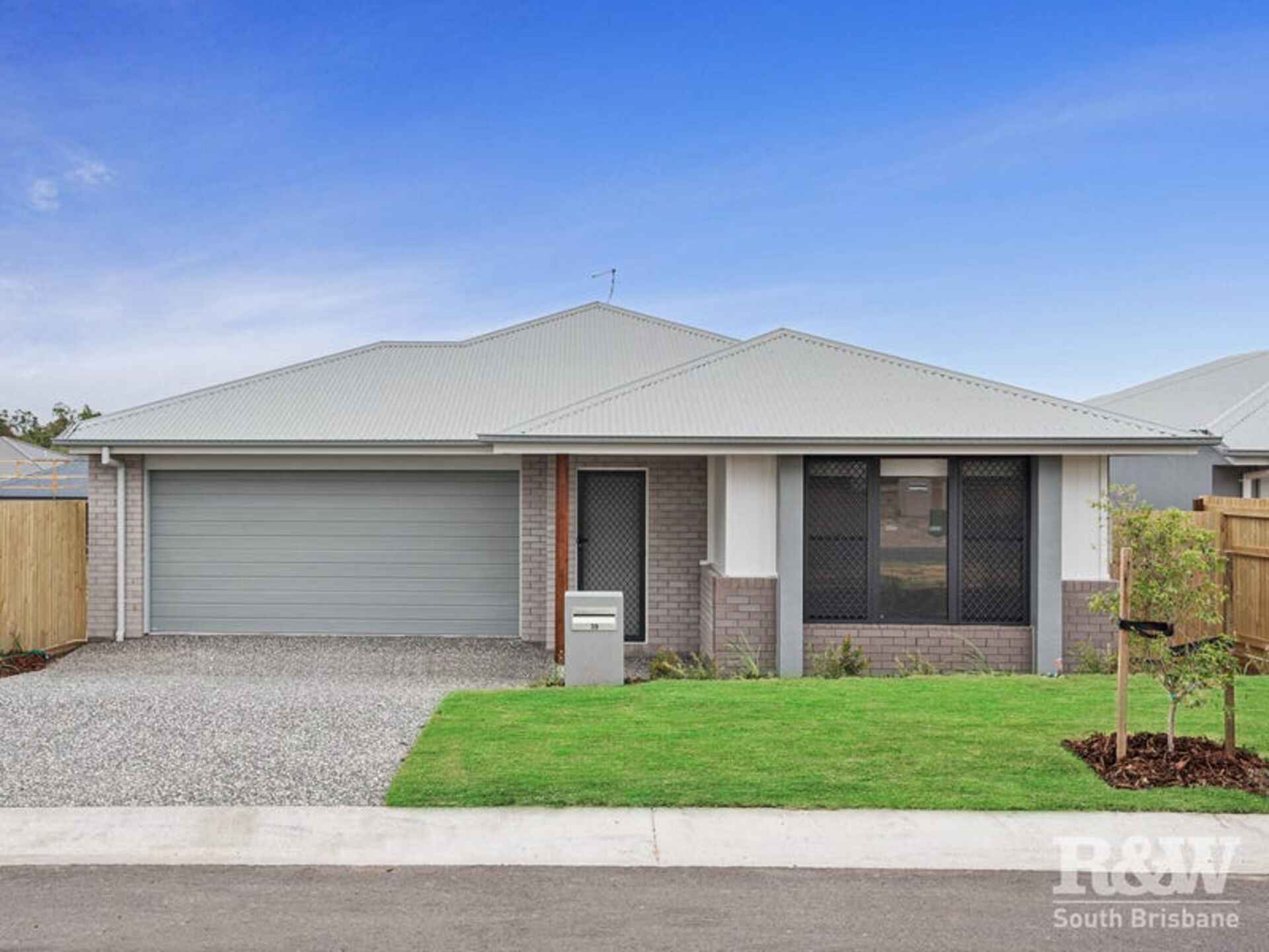 39 Tambor Crescent Pallara