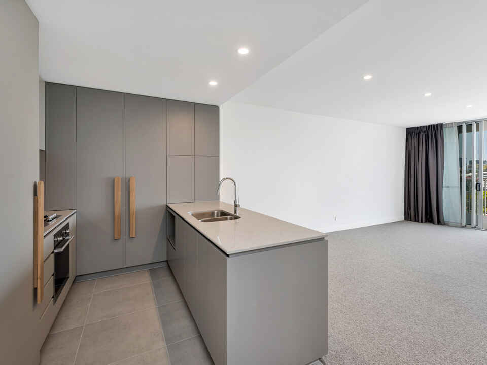 804/5 Waterloo Street East Brisbane