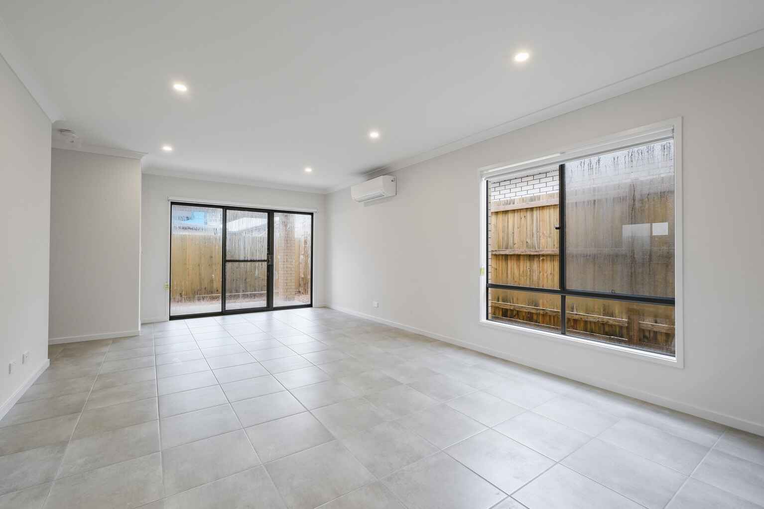 40 Mundaring Way Spring Mountain