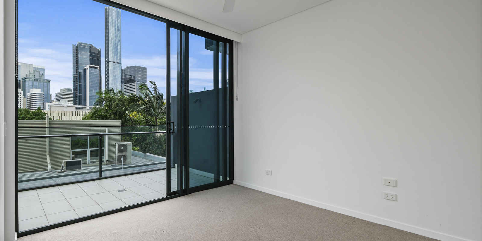 404/19 Hope Street South Brisbane 404/19 Hope Street South Brisbane