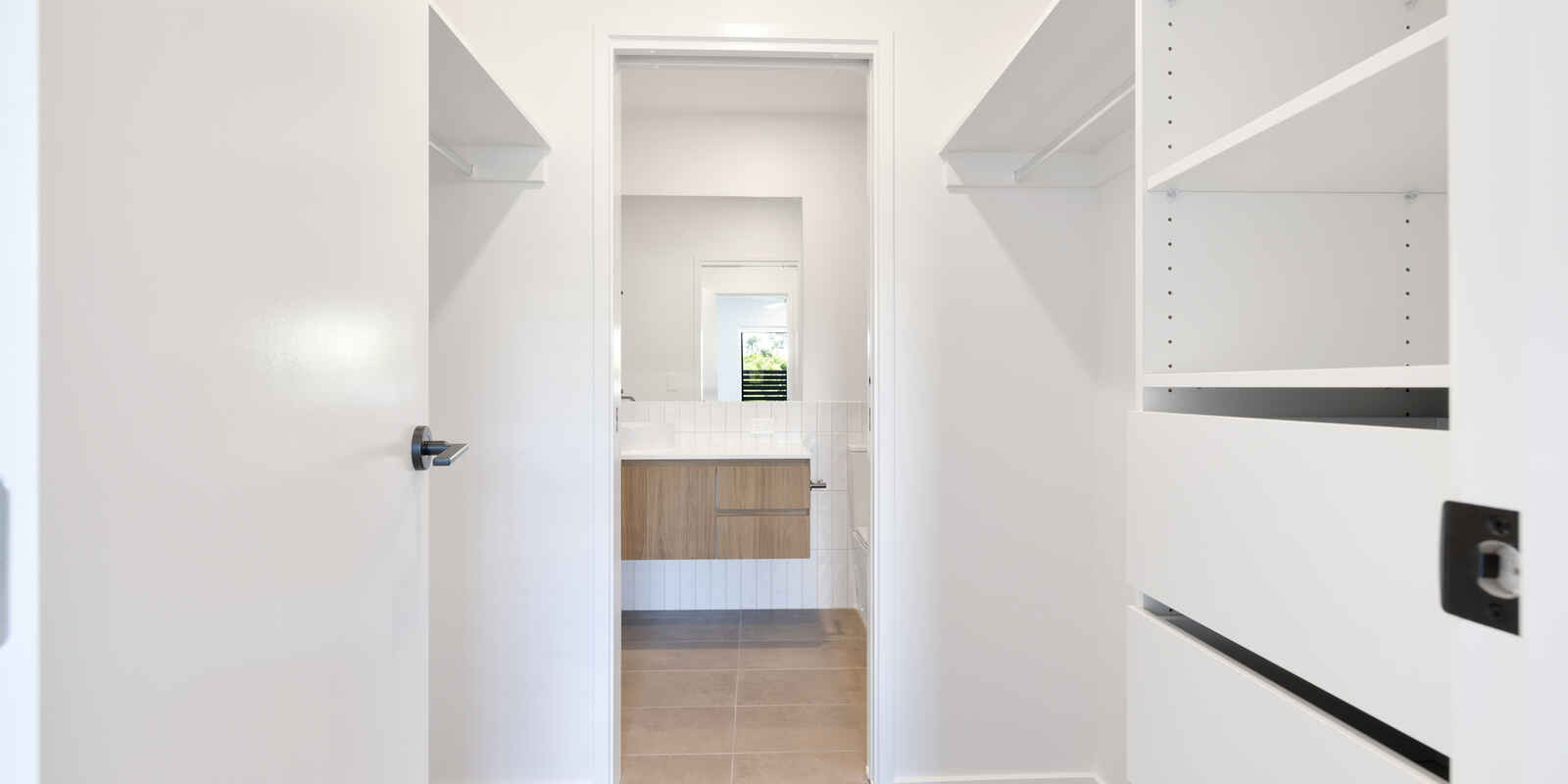 80/7 Lawrence Lyons Place Kenmore 80/7 Lawrence Lyons Place Kenmore