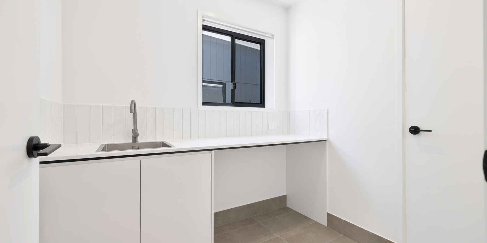 80/7 Lawrence Lyons Place Kenmore 80/7 Lawrence Lyons Place Kenmore