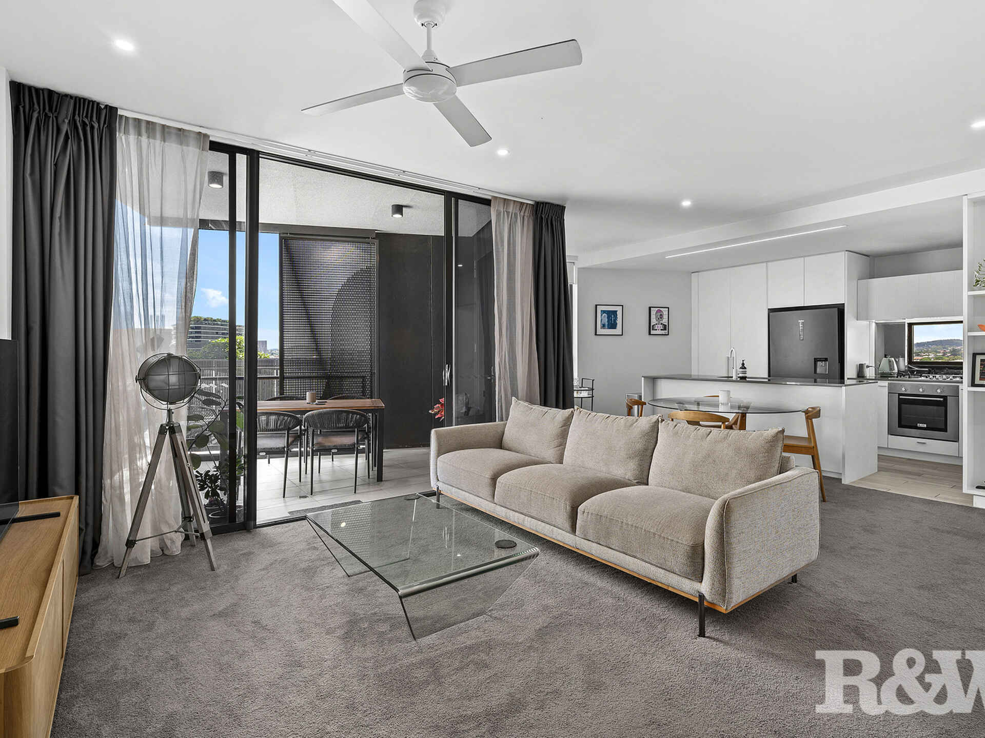 805/18 Hubert Street Woolloongabba