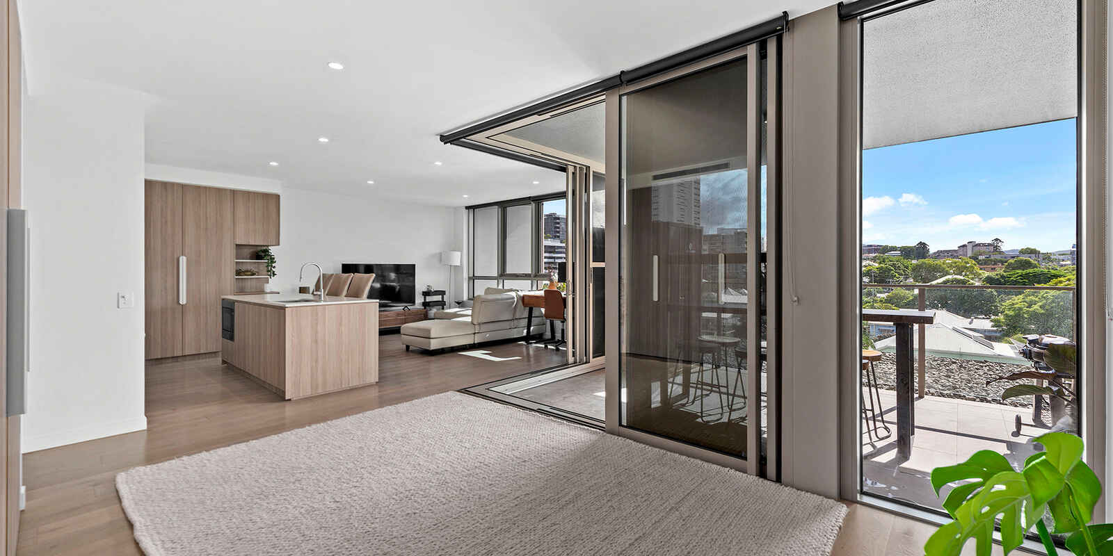2508/140 Wellington Road East Brisbane