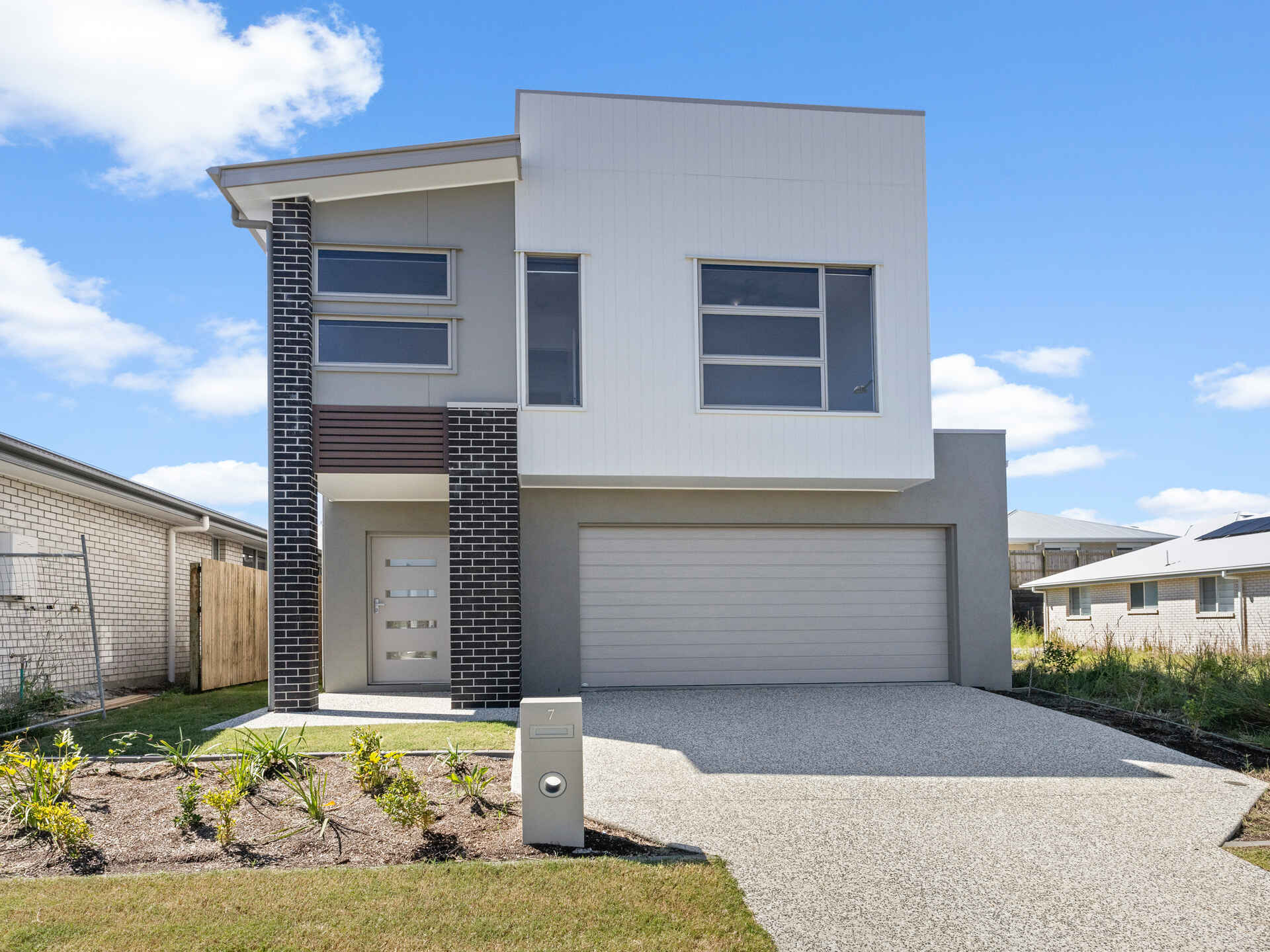 7 Blackwood Street Redland Bay