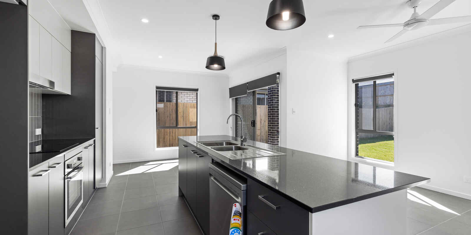 7 Blackwood Street Redland Bay