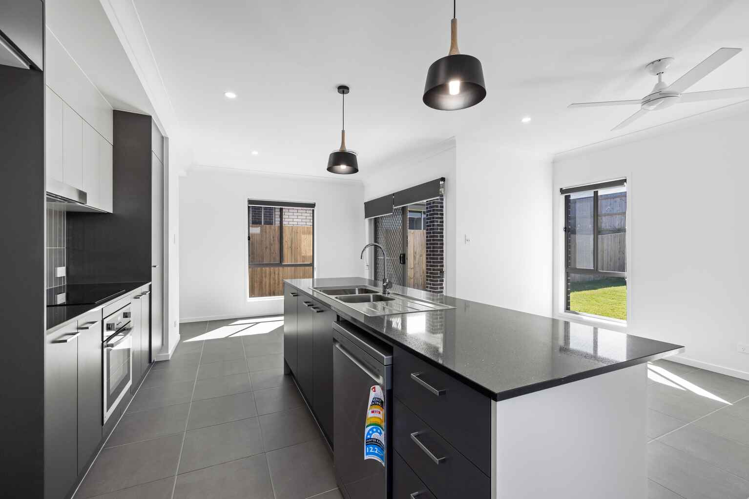 7 Blackwood Street Redland Bay