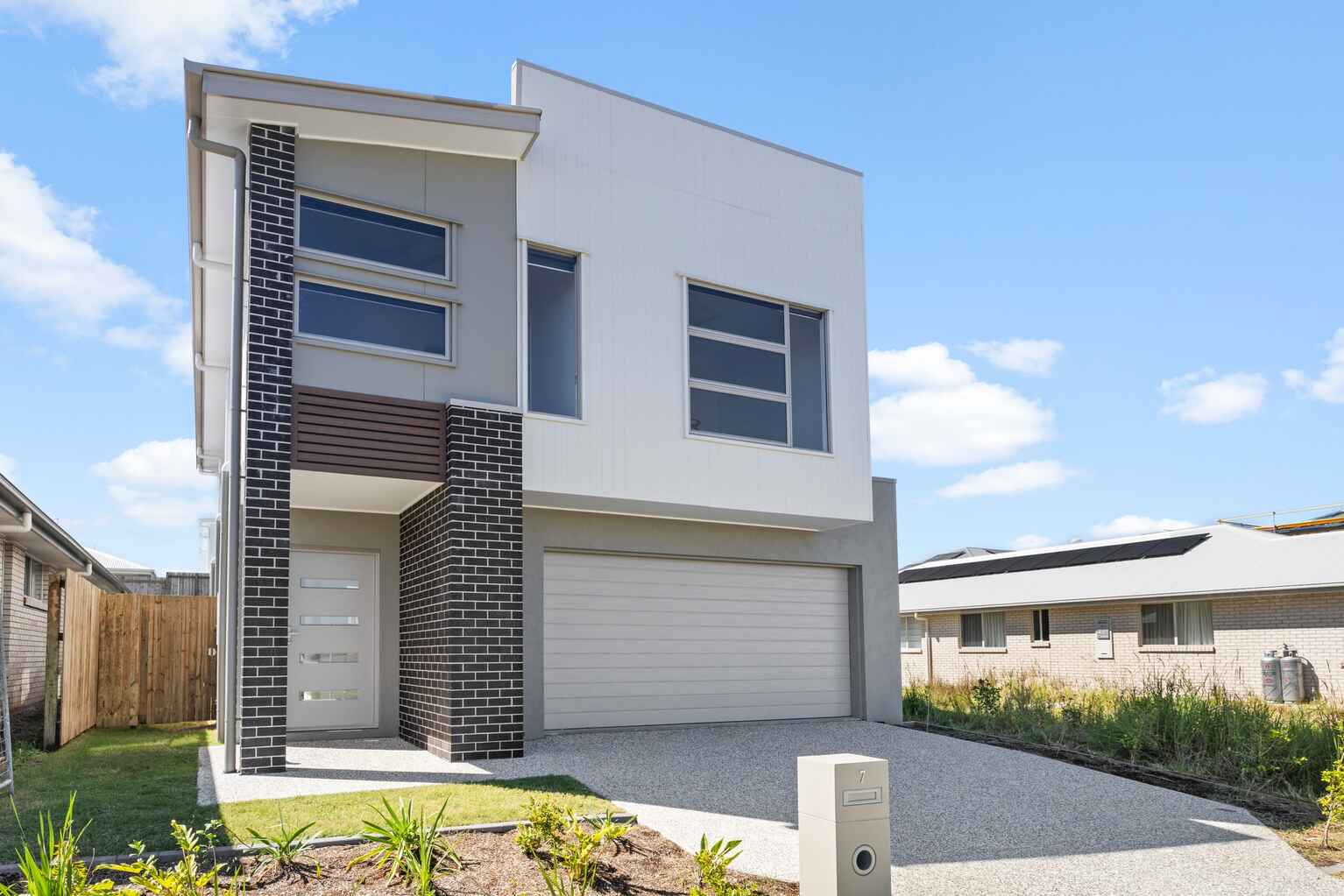 7 Blackwood Street Redland Bay