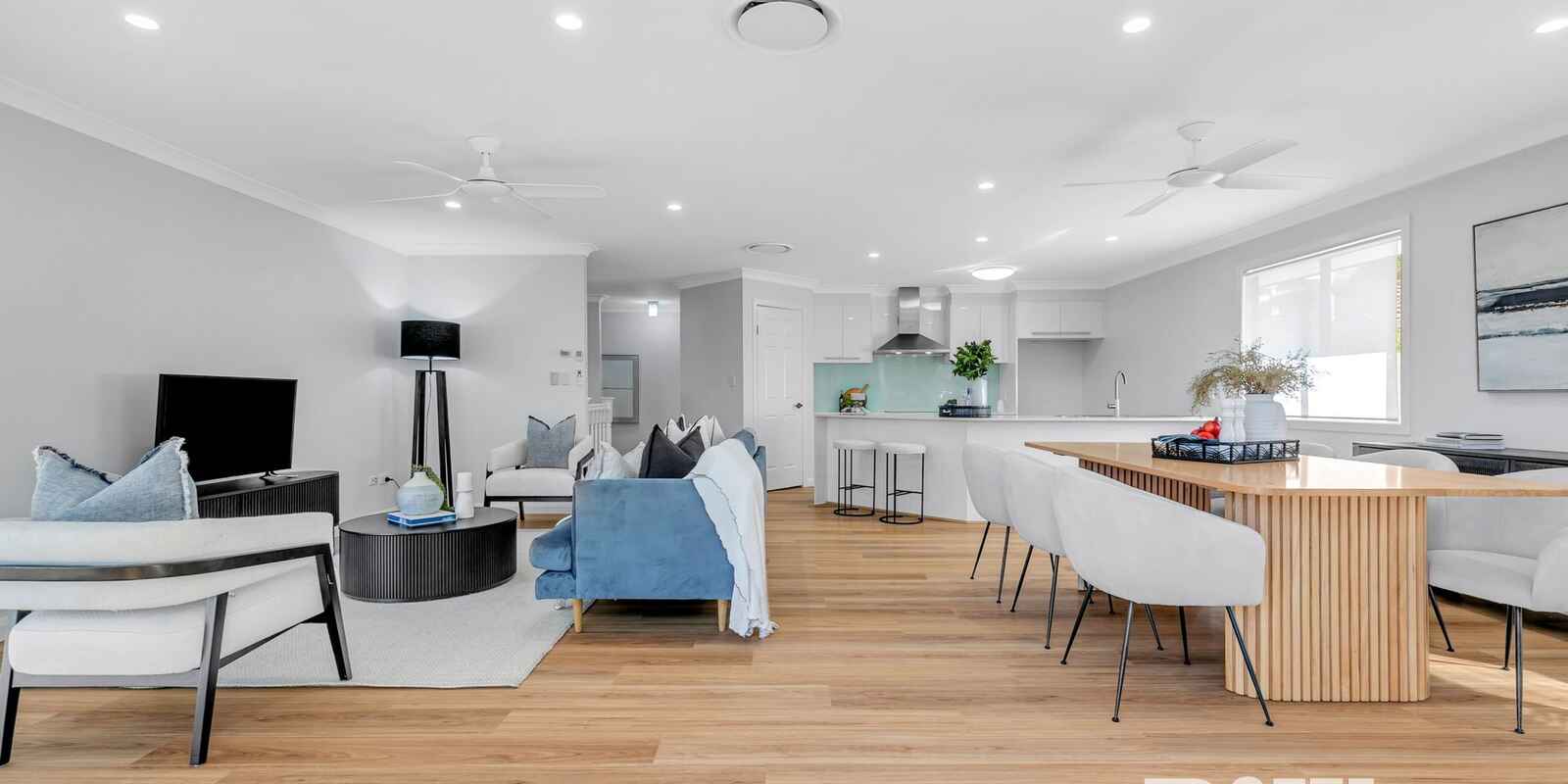 22 Parkway Place Kenmore