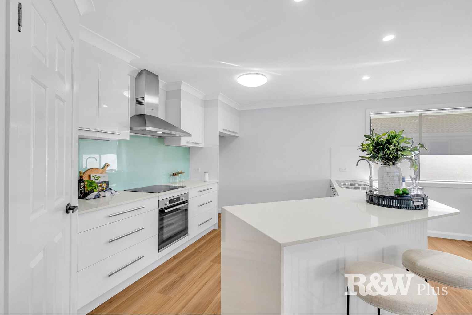 22 Parkway Place Kenmore