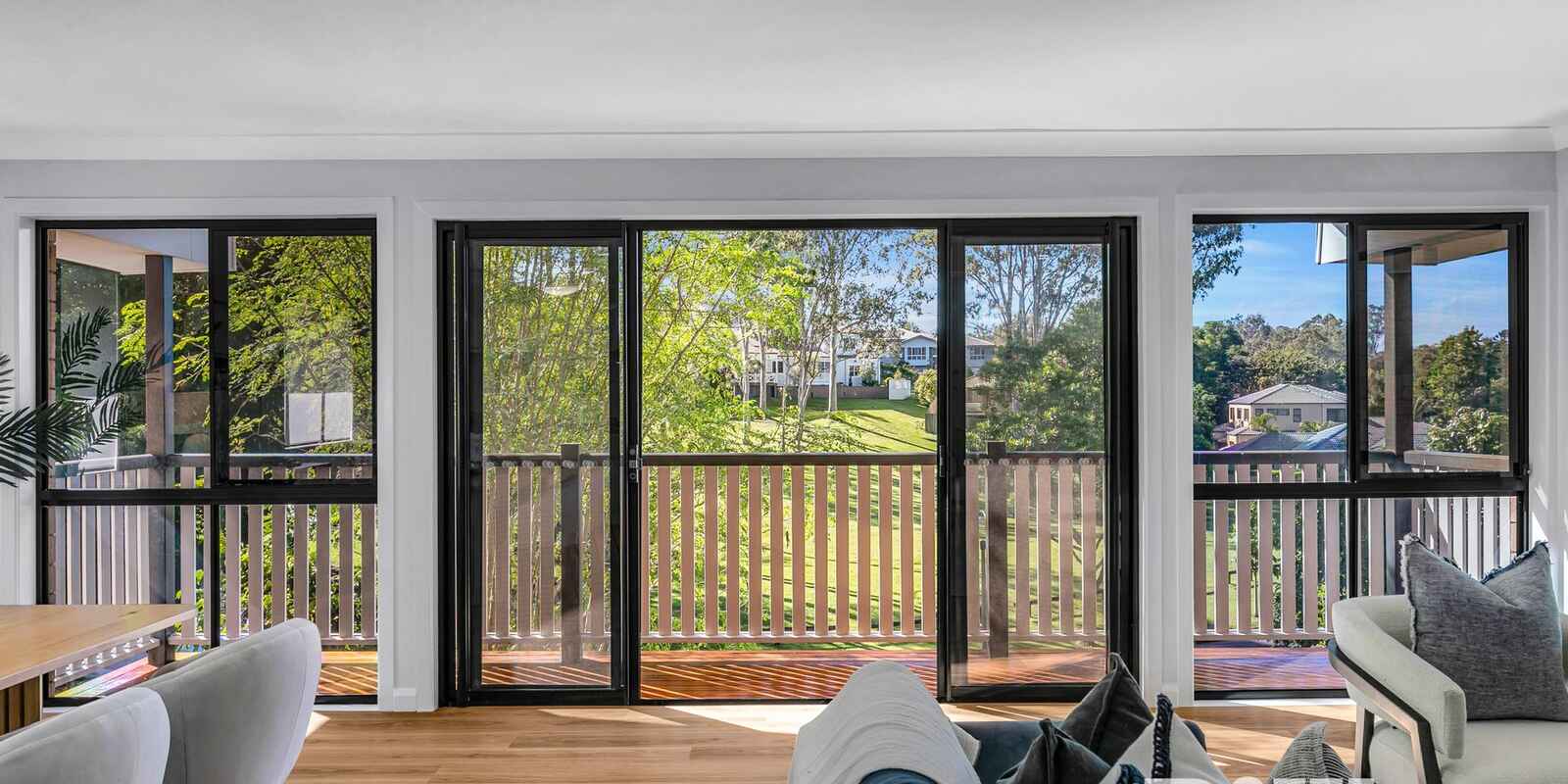 22 Parkway Place Kenmore