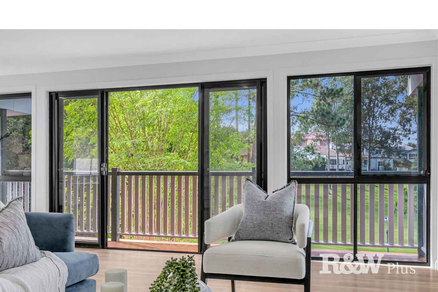 22 Parkway Place Kenmore