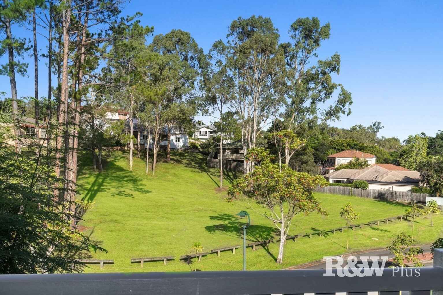 22 Parkway Place Kenmore