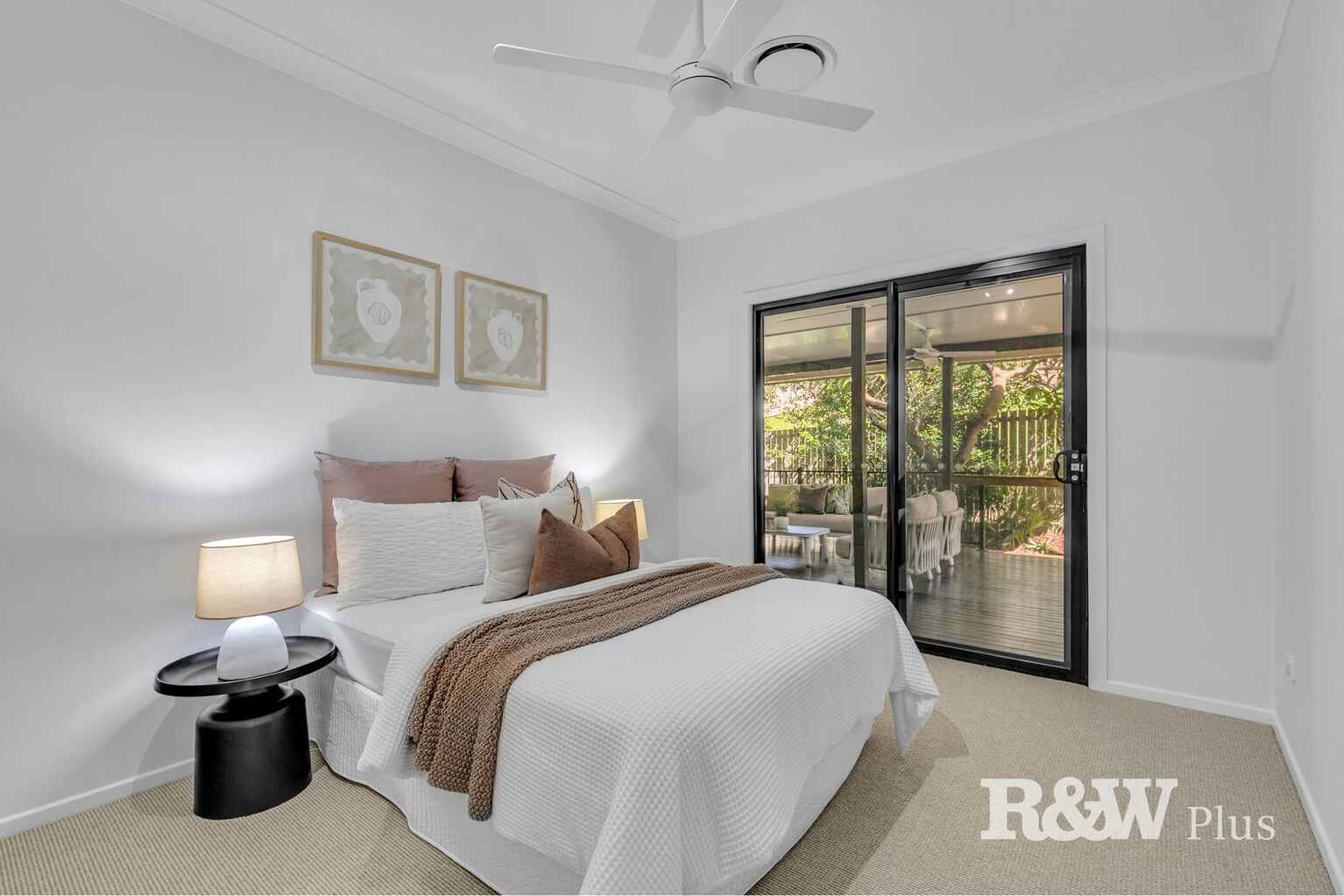 22 Parkway Place Kenmore