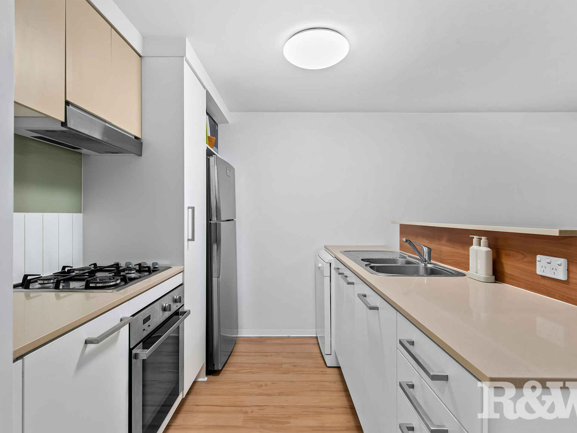 155/803 Stanley Street Woolloongabba