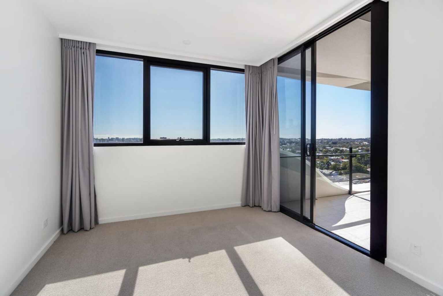 1204/17 Deshon Street Woolloongabba