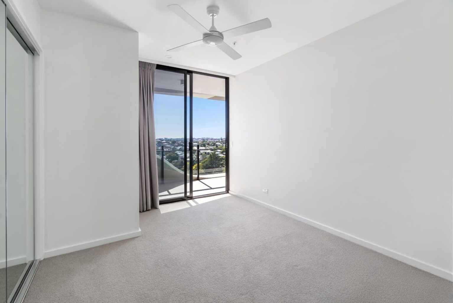 1204/17 Deshon Street Woolloongabba