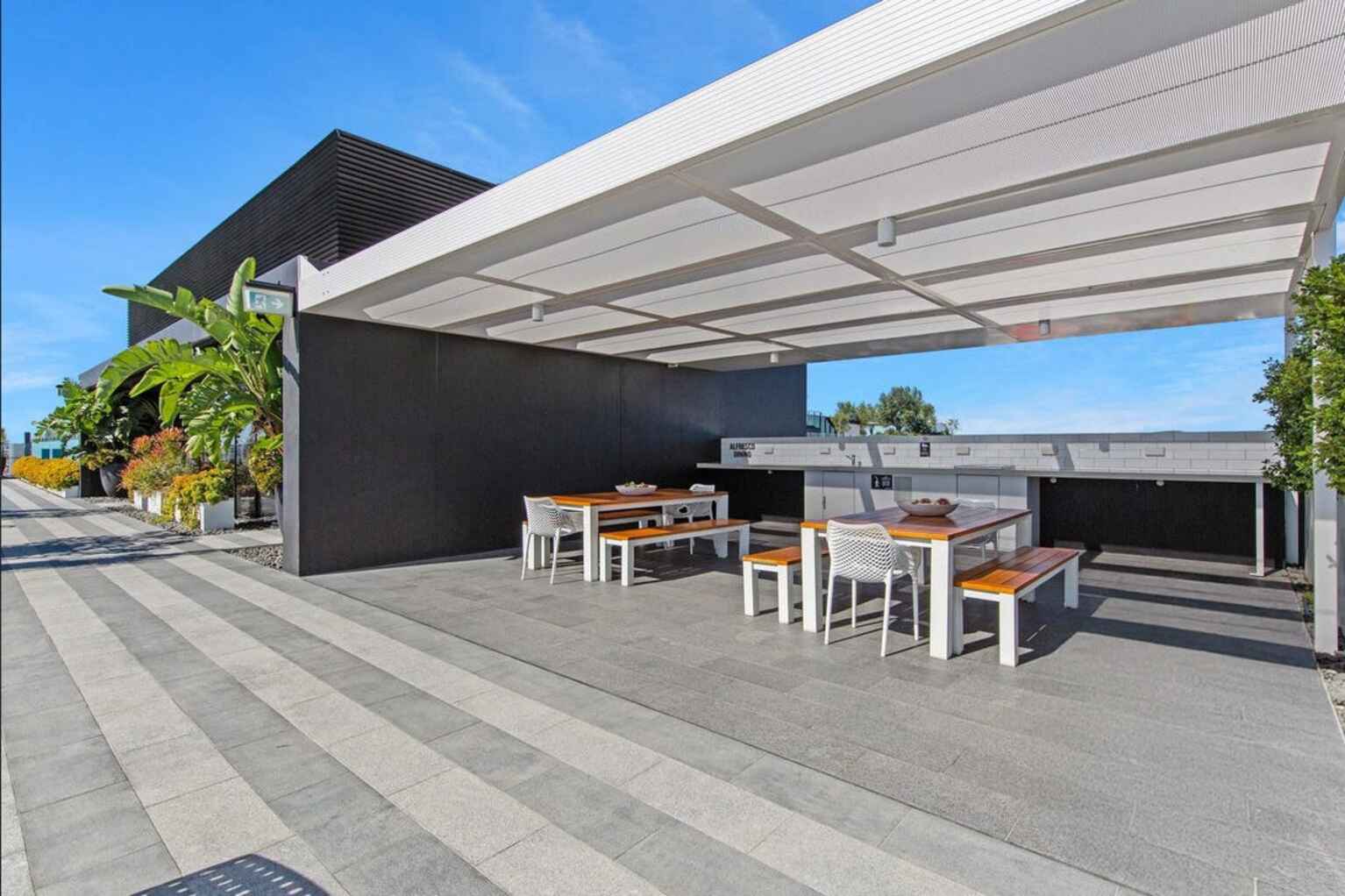 1204/17 Deshon Street Woolloongabba