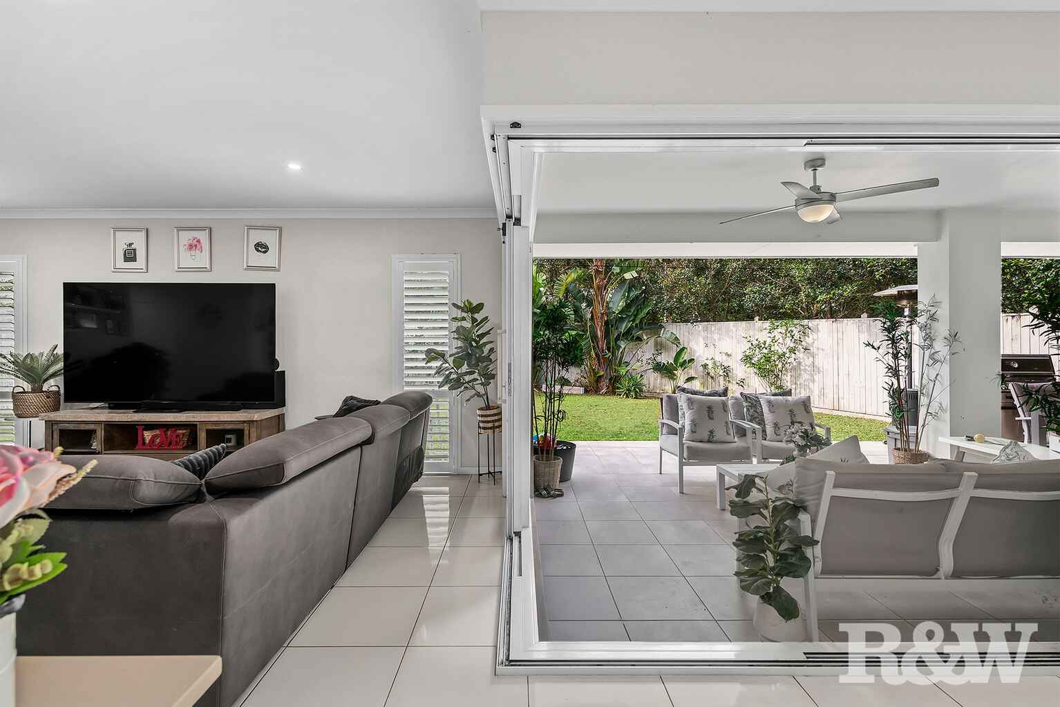 2 Poppy Place The Gap