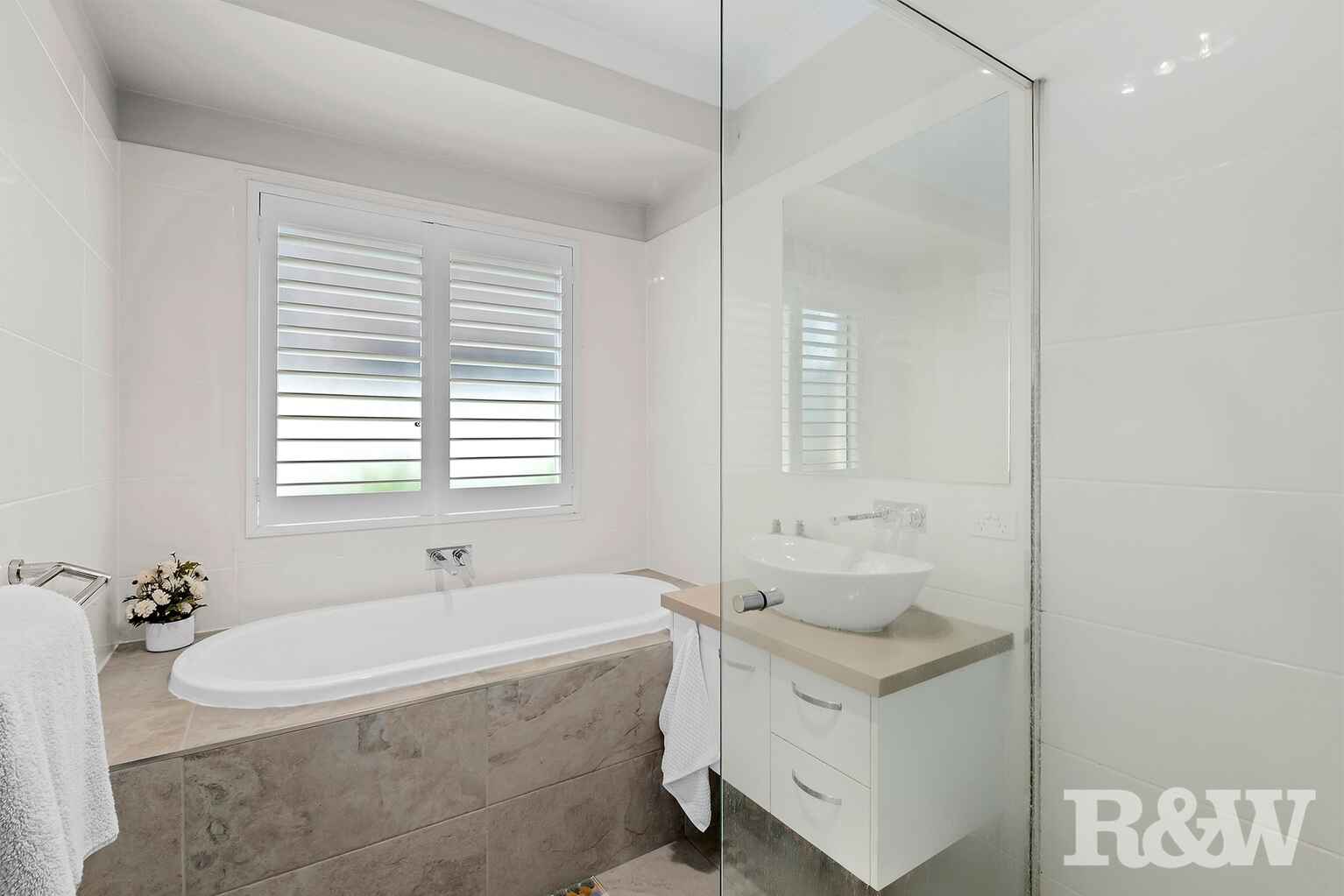 2 Poppy Place The Gap