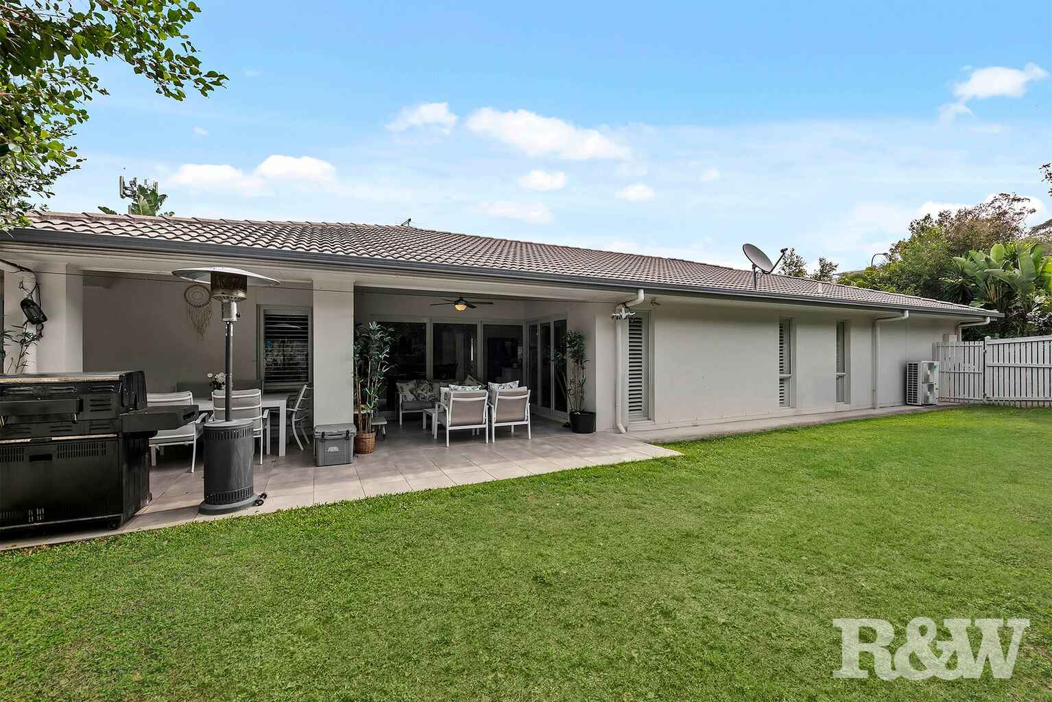 2 Poppy Place The Gap