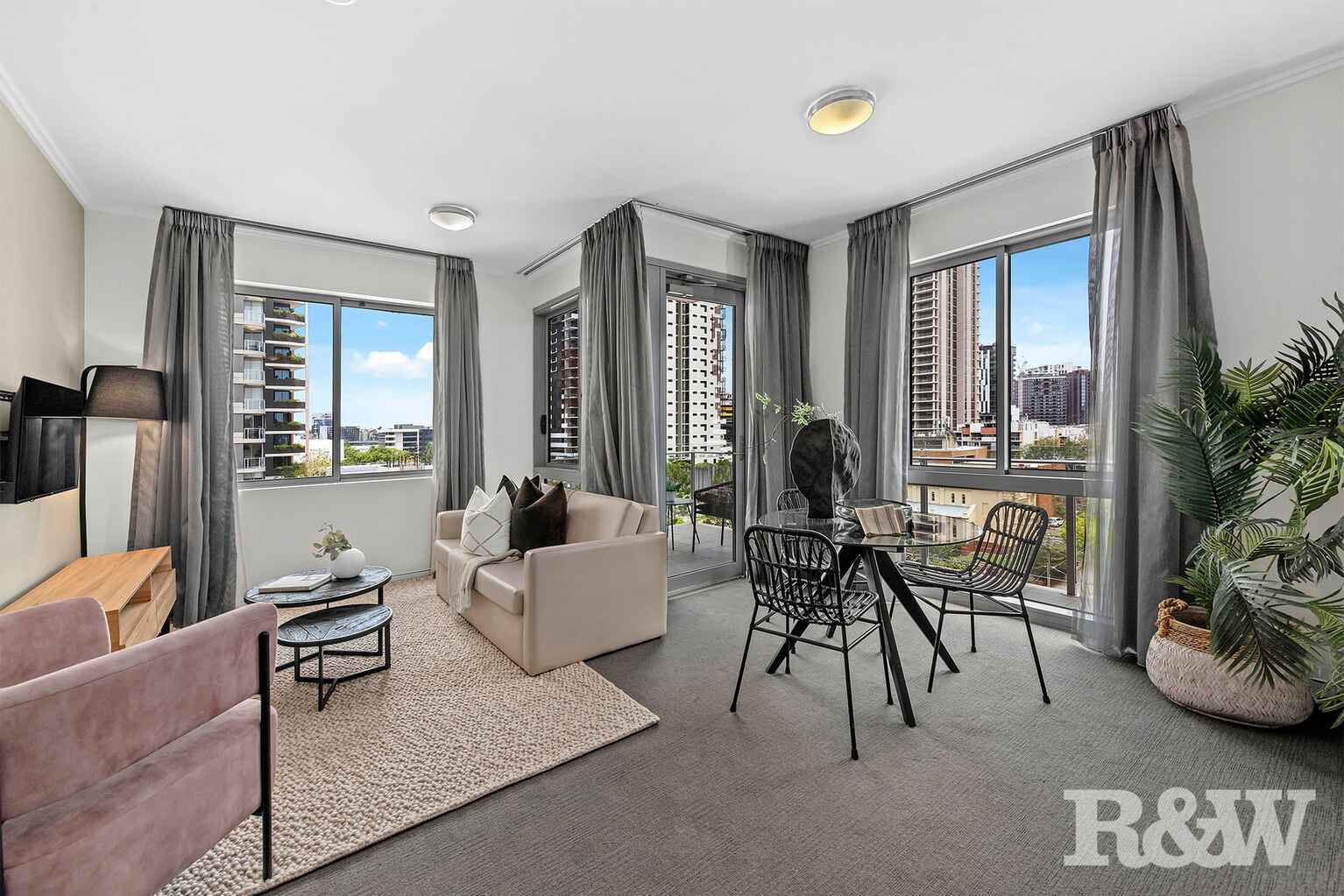 1009/35 Peel Street South Brisbane