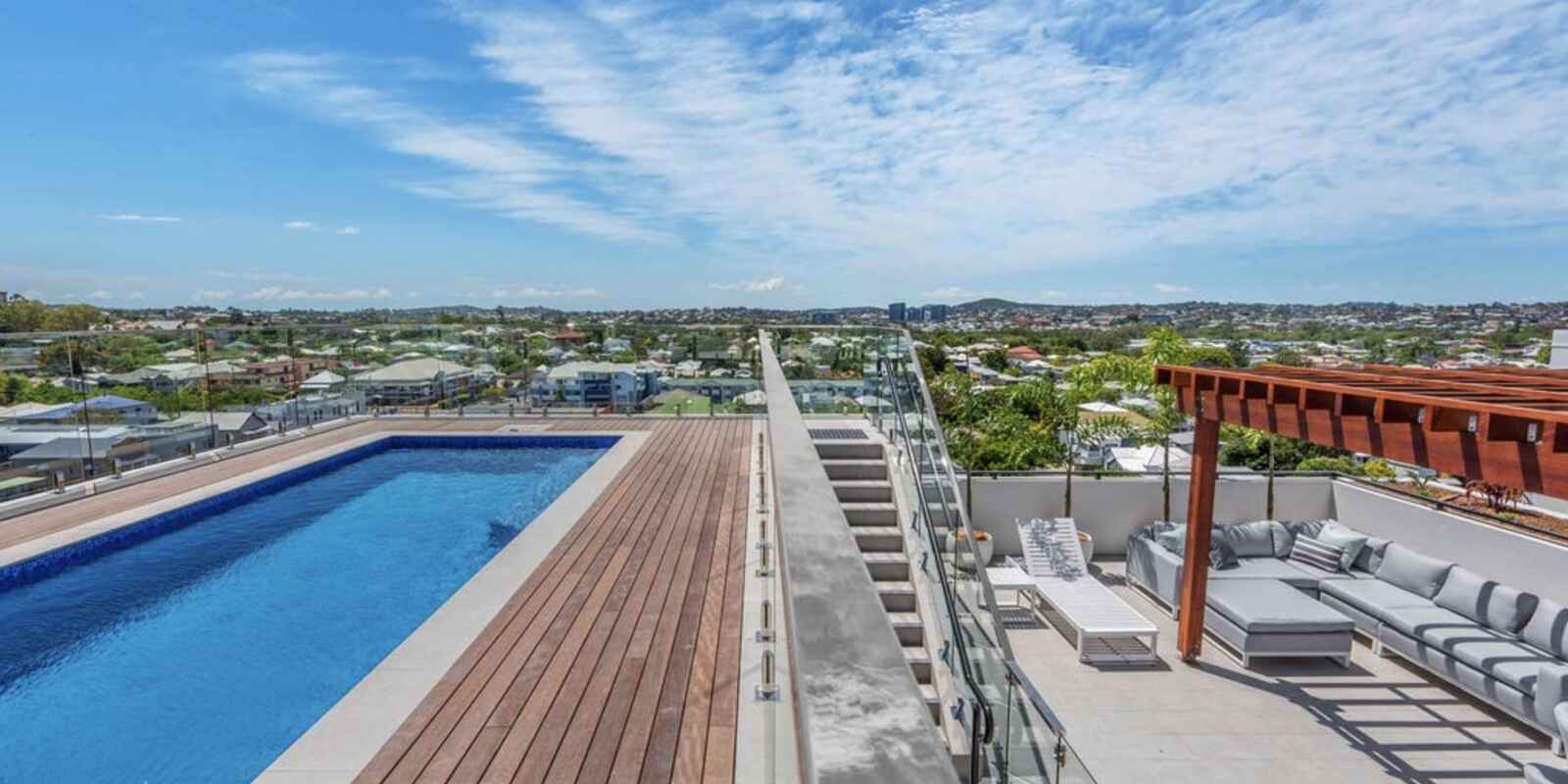 902/45 Wellington Road East Brisbane